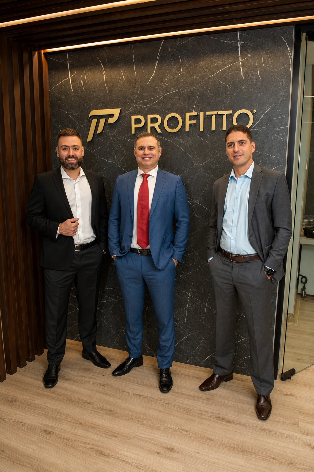Lideranças da Profitto em sua sede